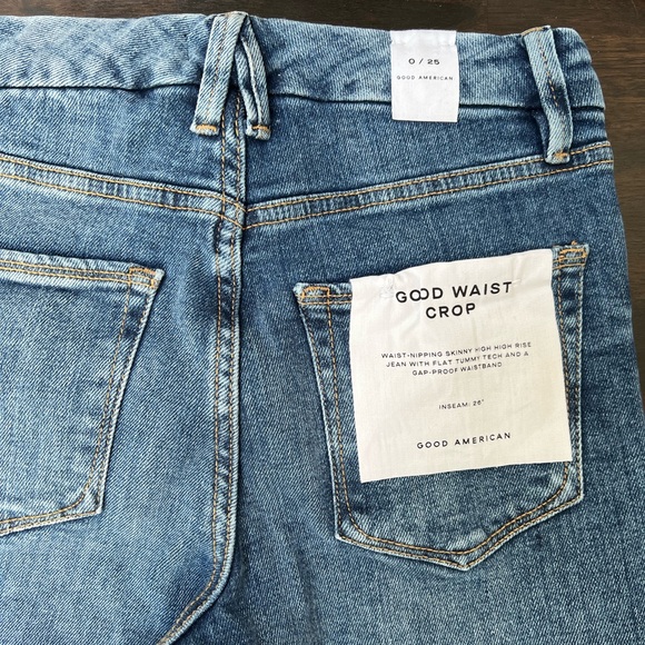 NWT Good American crop jeans - Picture 2 of 5